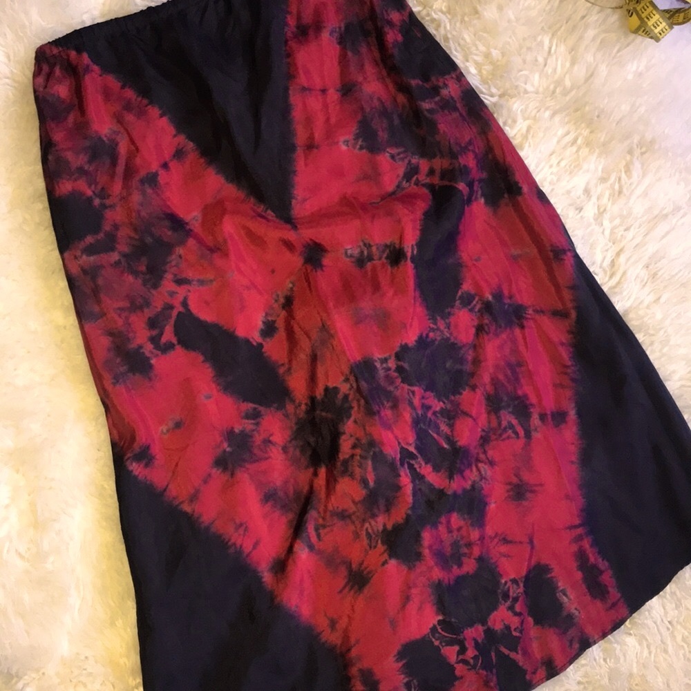Black and red tied dyed silk skirt size 8